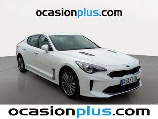 Kia Stinger 2.2 CRDi Style 4x2 Auto 147 kW (200 CV)