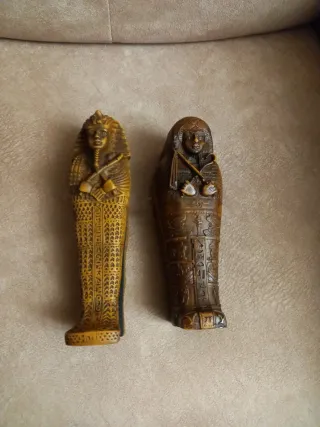 Dos Sarcófagos Egipcios Resina 17cm