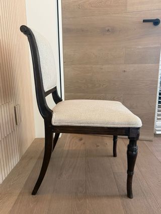 Mesa comedor y 10 sillas tapizadas