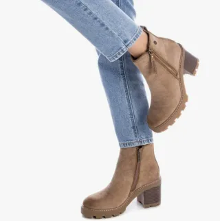 Botines Chelsea Tacón Beige Talla 38