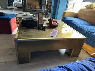 Mesa de centro dorada vintage