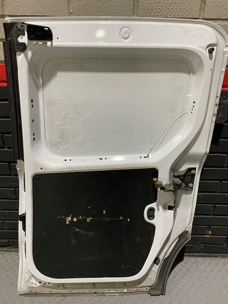 Puerta lateral derecha Kangoo