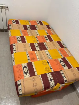 Sofá-cama estampado naranja