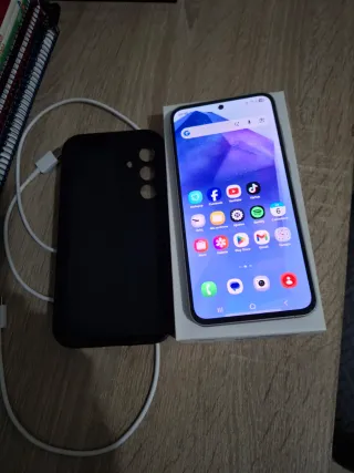 Samsung Galaxy A55 5G 256GB Morado