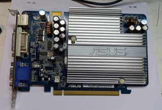 Scheda video Asus Nvidia Geforce EN7600GS graphics