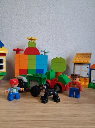 Lote 140 Piezas LEGO Duplo con Caja almacenamiento