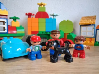 Lote 140 Piezas LEGO Duplo con Caja almacenamiento