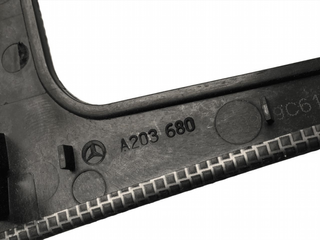 Pomo Mercedes C32 AMG