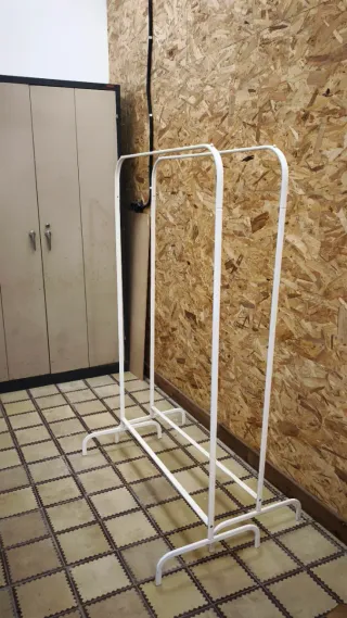 Burro perchero blanco metal