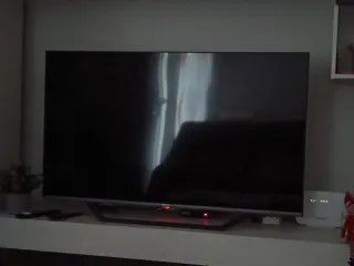 TV oled plasma moderna de 50 pulgadas