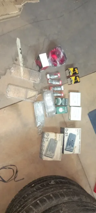 Recambios Seat 133: Pilotos y más