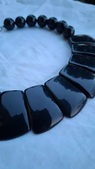 Collana girocollo nera fashion 1980