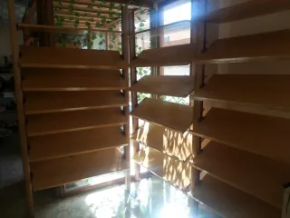 Estanterías de calzado y mostrador para tiendas