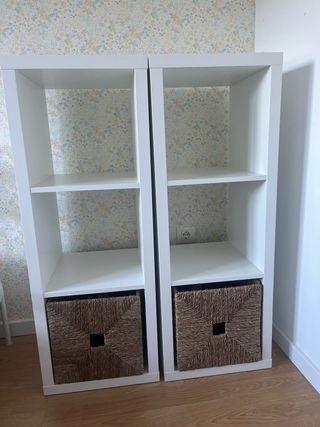 2 Estanterías Kallax Ikea con Cestas Mimbre