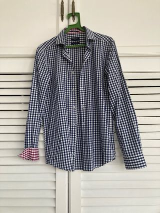 Lote 5 camisas de varias marcas en perfecto estado