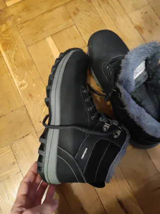 Botas de nieve forradas negras