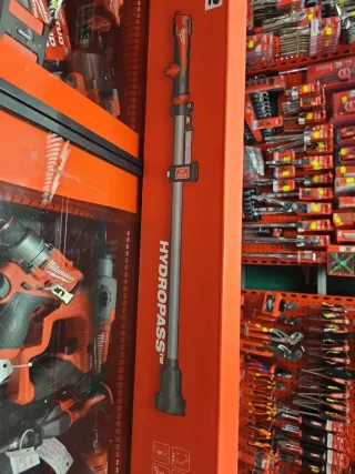 BOMBA DE PIE SUMERGIBLE MILWAUKEE