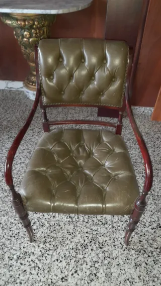 Silla de escritorio de cuero y madera