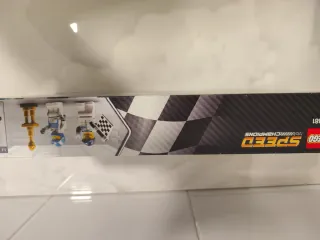 LEGO Speed Champions 75881 Ford GT y GT40