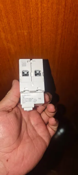 2 Interruptores Diferenciales Schneider Electric 2