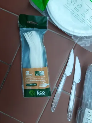 Pack Menaje Picnic Platos Vasos Cuchillos Plástico