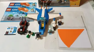 Lego City 60208: Avión de Policía con Paracaidista
