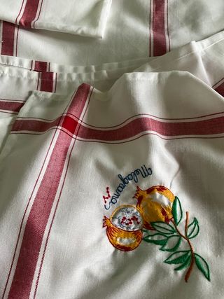 Tovaglia ricamata 182x138 cm