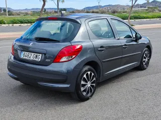 Peugeot 207 2010