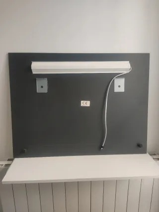 Espejo de baño moderno con luz LED