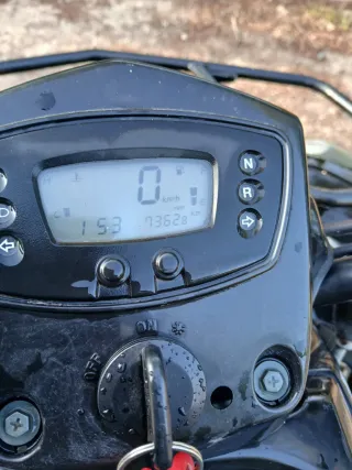 Quad Kymco MXU 250 Negro