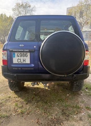 Nissan Patrol GR Y61 2.8 Largo