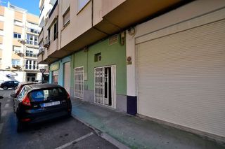 Local comercial en alquiler en Nueva Andalucía en Almería