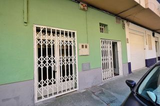 Local comercial en alquiler en Nueva Andalucía en Almería