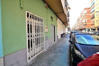 Local comercial en alquiler en Nueva Andalucía en Almería