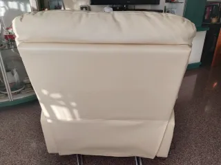 Sillón relax piel beige