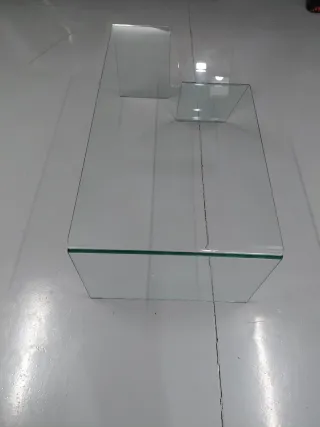 Mesa baja cristal con revistero