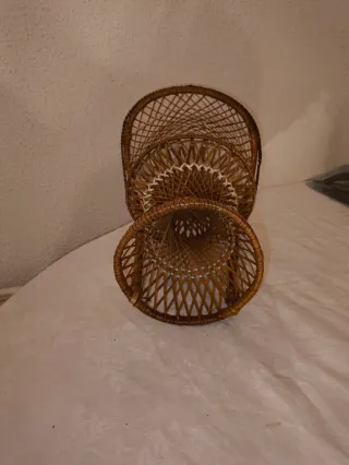Mini silla de mimbre