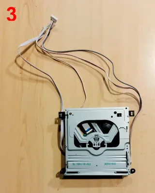 Polaroid P29D100 DVD placa ir mando pie