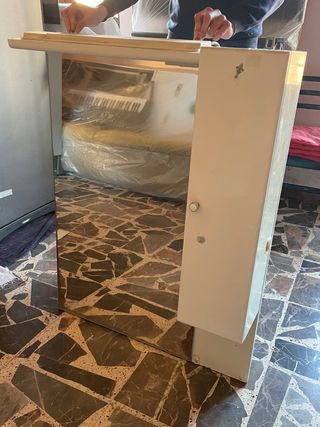 Specchiera con mobile bianco