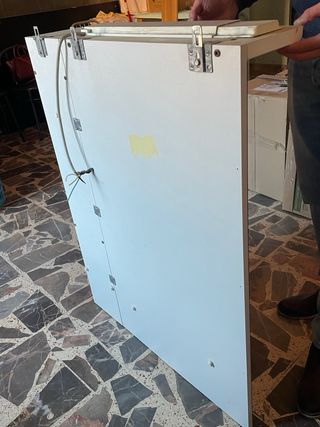 Specchiera con mobile bianco