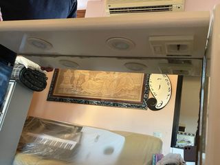 Specchiera con mobile bianco