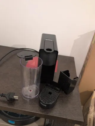 Cafetera Nespresso Krups U Negra