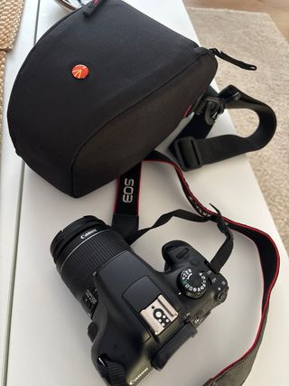 Cámara Canon EOS 1300D Negra