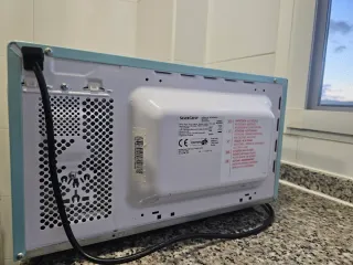 Microonde SilverCrest Mint in stile retrò