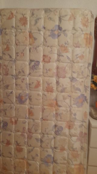 Colchón 105 cm floral