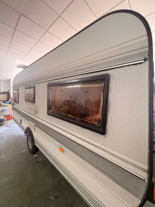 Caravana Hobby Prestige