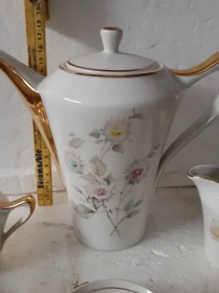 Servizio tazze caffè in porcellana.