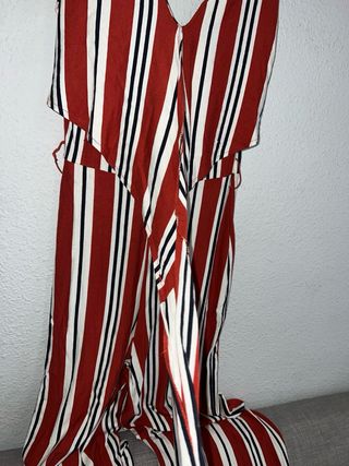 Mono largo a rayas Bershka