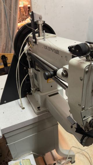 Máquina de coser Triple Arrastre Durkopp Adler 205