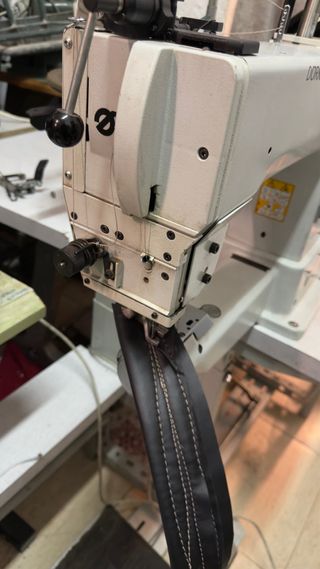 Máquina de coser Triple Arrastre Durkopp Adler 205
